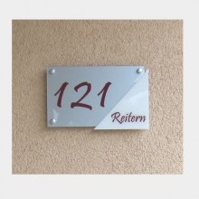 Moderne Design Hausnummer mit Sonderschrift